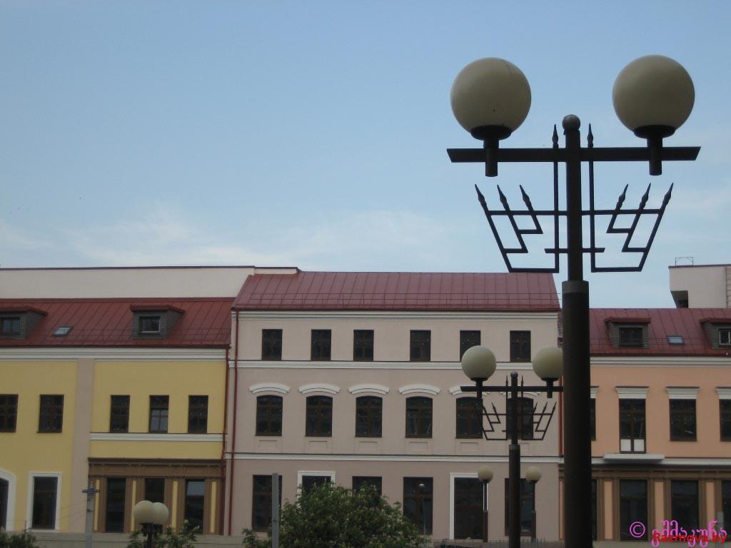 у свіслач глядзіцца менск - мой любімы горад...