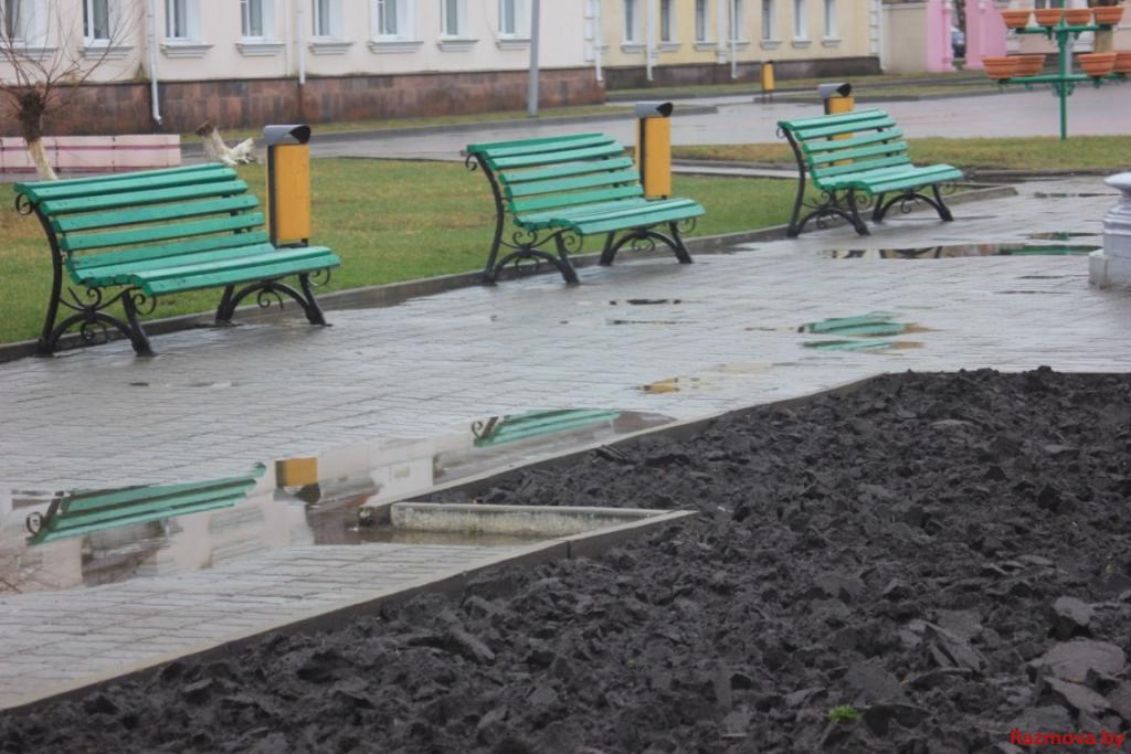 У Лунінцы даждліва....